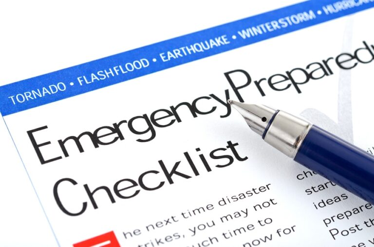 Caregiver Hunterdon NJ - Six Things to Pack in an Emergency Kit